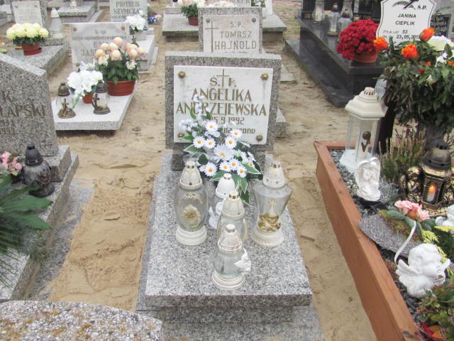 Grób Angelika Teresa Andrzejewska