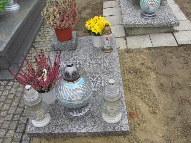 Grób Łukasz Glinkowski