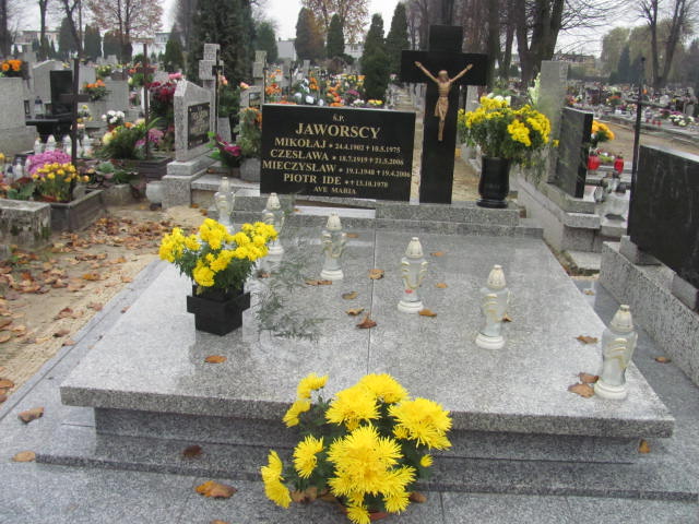 Grób Mikołaj Jaworski